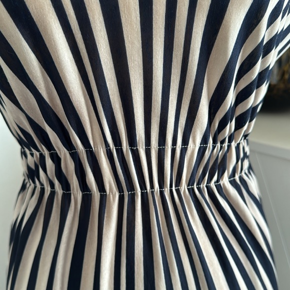 British Brand- Mina UK chevon stripped dress in navy blue and dove grey. - Picture 6 of 10